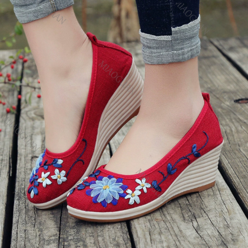 Geborduurde dames comfort wedg - Vintage Fashion Heels recensie en prijs